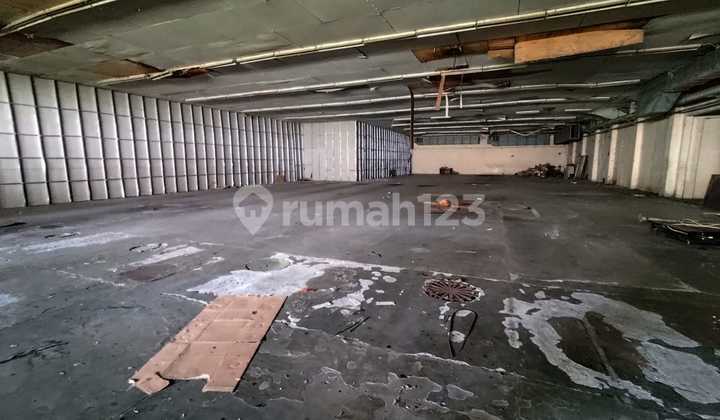 Factory &amp; Warehouse 29000 Square Meters Near Sleman Regional Hospital