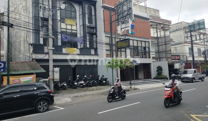 For Rent Strategic 3.5-Storey Shop House in Sagan Business Center, Terban, Gondokusuman, Yogyakarta 2