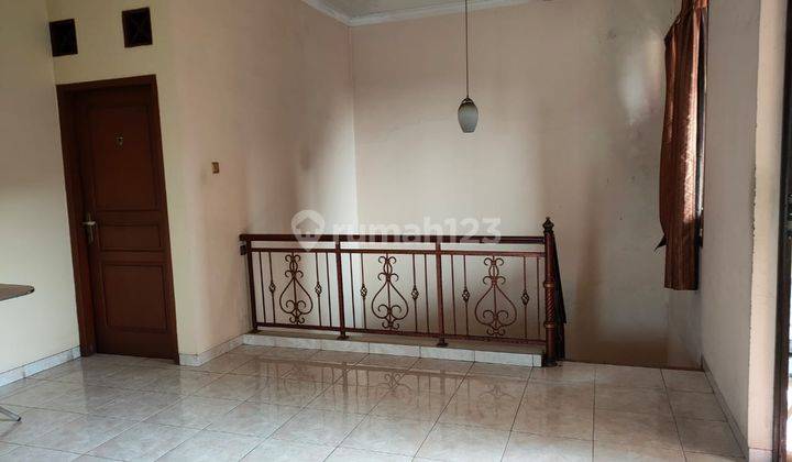 Rumah 2 Lantai SHM Dalam Komplek di Jatiwaringin, Bekasi 10