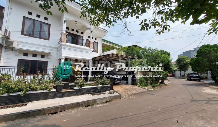 Dijual / Disewakan Rumah Semi Furnished 2 Lantai di Komplek Bulog Jatiwarna Pondok Melati Bekasi