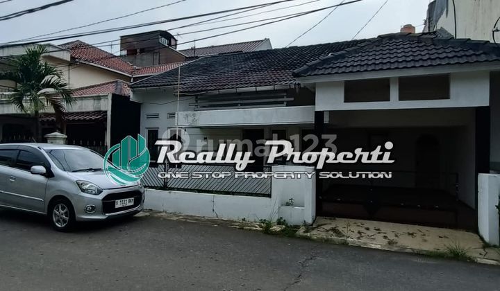 Disewakan Rumah Dengan Halaman Luas Dalam Perumahan Dijatikramat Pondok Gede Bekasi 1