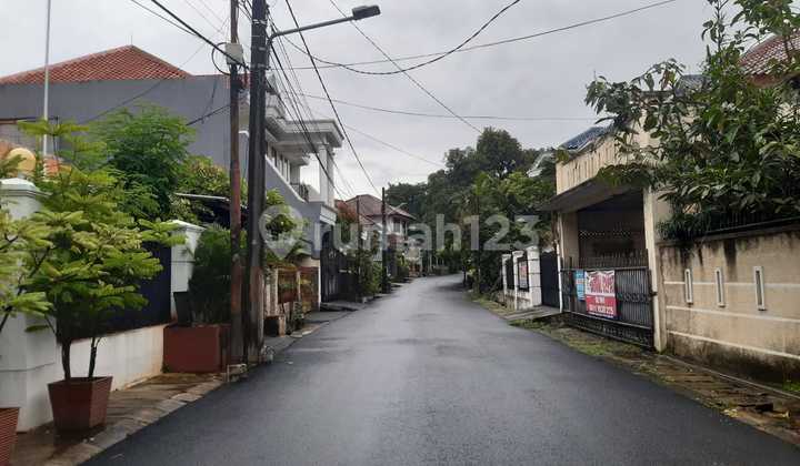 Rumah Cocok untuk Hunian Tenang, Nyaman, dan Lokasi Strategis Tebet 2