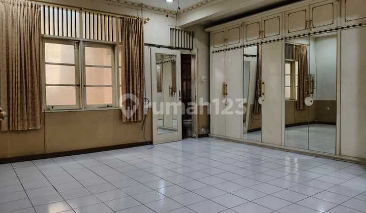 Turun Harga Dijual Cepat Rumah Tua di Gading Kirana Kelapa Gading