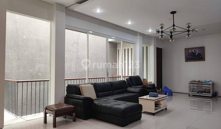 Turun Harga Rumah Minimalis Cantik Terang Villa Permata Gading