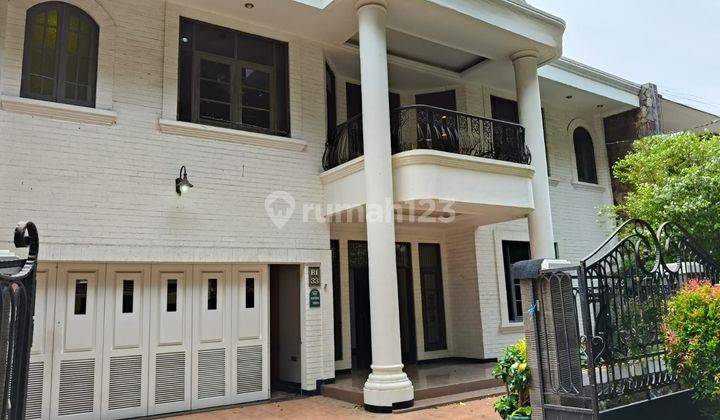 Dijual Rumah Strategis Jalan Utama di Gading Kirana Kelapa Gading 1