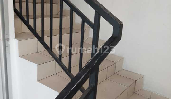 Warehouse for Rent at Green Sedayu Biz Park Cakung, Near Entrance/Exit Gate Parking