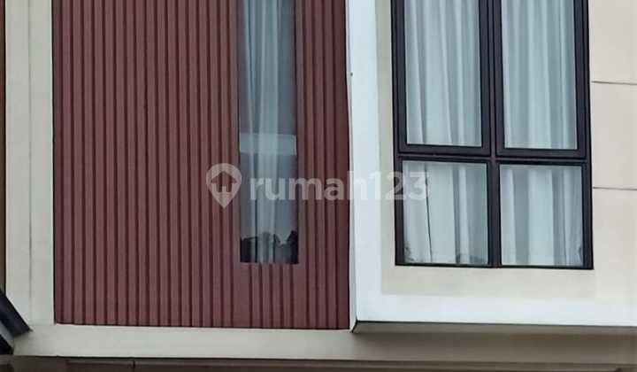 Sold Ruko Savoy Jakarta Garden City East Facing 1