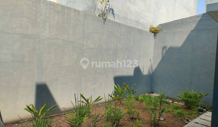 Rumah Cluster di Metland Menteng 2 Lantai Bagus  dan siap huni 2