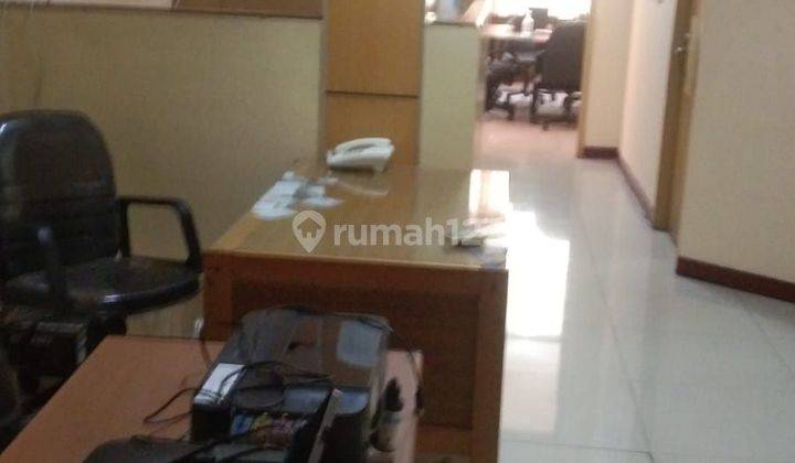 Ruko perkantoran 4 lantai di Salemba Tengah Bagus dan siap pakai 2