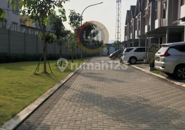 For Sale Yuticha BSD City Corner House 2