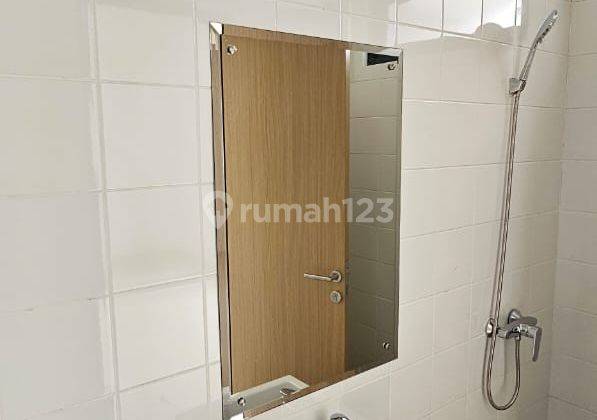 Yuthica Cluster BSD Rumah Cantik Baru semi Furnished 2
