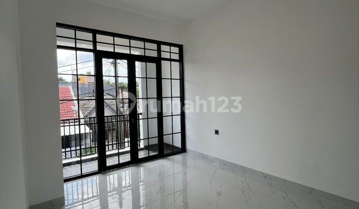 For Sale Very Luxurious Kencana Loka House in Bsd City 2