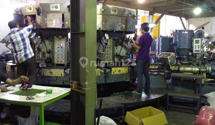 Pabrik Sepatu Dungus Sukodono Sidoarjo - Akses Kontainer 40 Feet 6