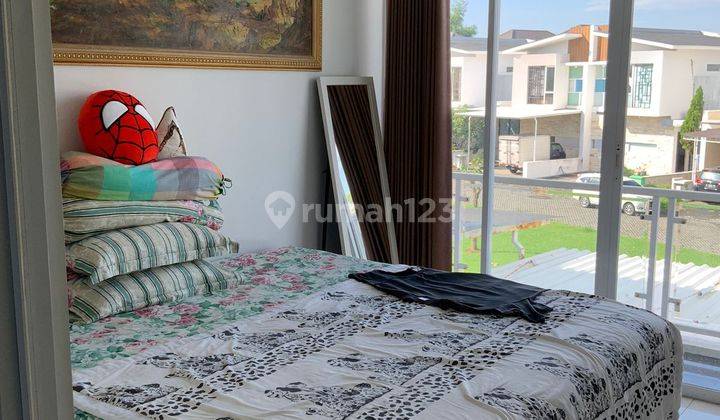 2 M-an Rumah Royal Residence Semi Furnished TerLUAS