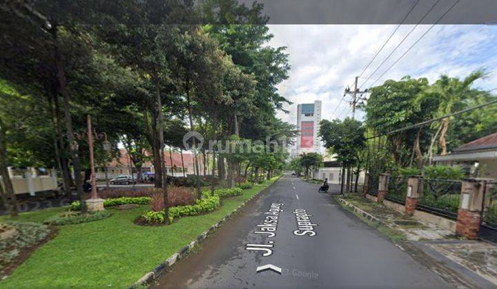 Disewakan Rumah Surabaya Pusat - Luas 585 m2 - Jalan Jaksa Agung Suprapto  - Nol Jalan Raya 5
