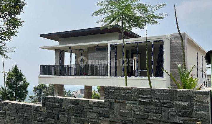 Rumah The Taman Dayu Citraland Pandaan - New Baru - Ada Kolam Renang  + Carport 8 Mobil 1