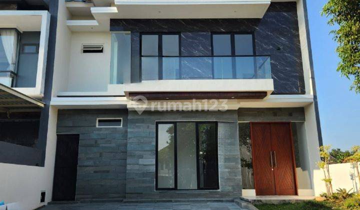 Rumah New Look Citraland Surabaya Modern Mewah 1