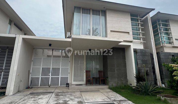 Rumah Pakuwon Indah Surabaya Barat FULL FURNISHED 1