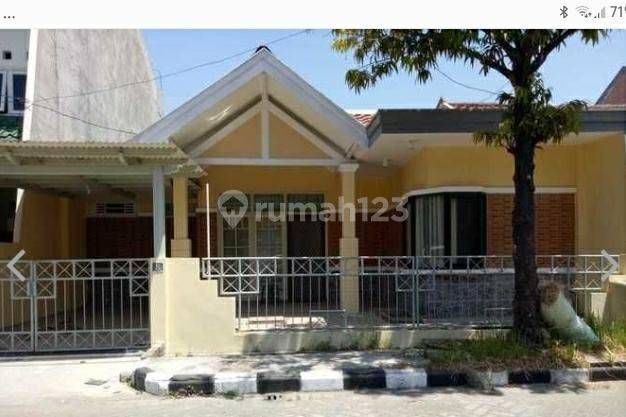 Rp.11jt-an/m2 Rumah Hitung Tanah di Babatan Pratama Wiyung Surabaya SHM 1