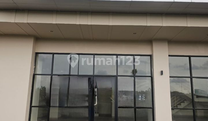 Disewakan Ruko Raya Wiyung - Vitorio Citraland - Baru 3 Lantai