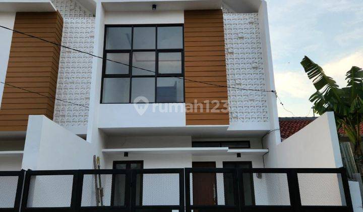 1 M-an Rumah Baru area Darmo Permai - Darmo Harapan Indah - New Modern 2 Lantai Surabaya Barat 2