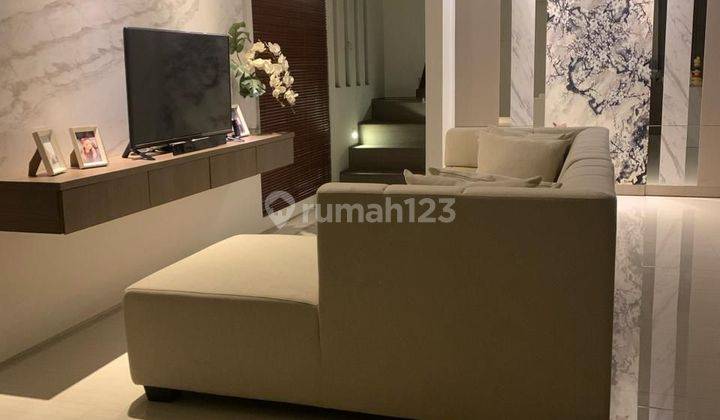 Murah Raya Kembar Rumah Royal Residence Wiyung Sby Full Furnished Modern Mewah 2