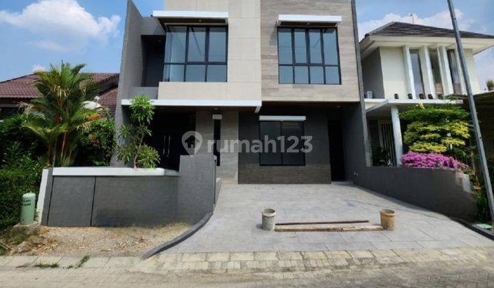 Rumah Baru Woodland Citraland Surabaya Spesial Granite Tile Carport 2 Mobil Luas 1