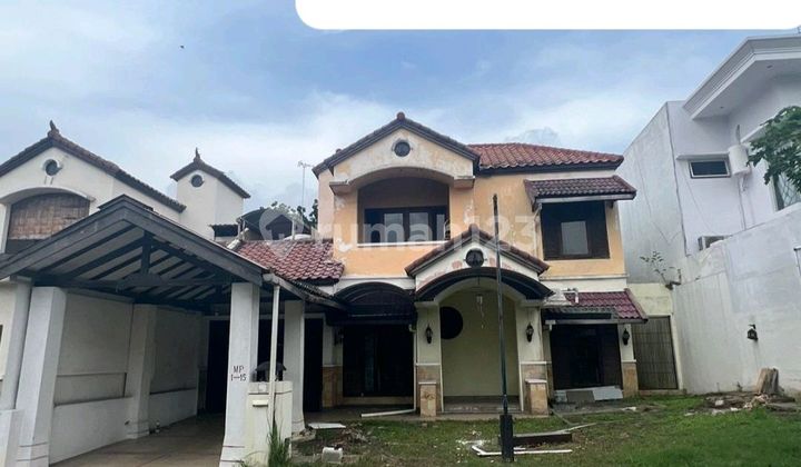 Murah Disewakan 280 M2 Rumah Crystal Golf Citraland Surabaya - Kondisi Kosongan - Garasi Carport 2 Mobil