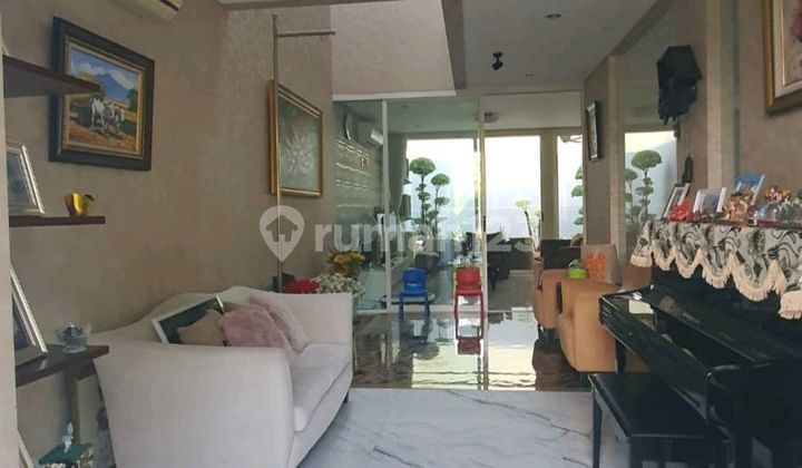 Dijual Rumah Stamford Citraland Full Furnished Modern Plus Marmer Import - Taman Asri Luas Dijual Rumah Stamford Citraland Full Furnished Modern Plus Marmer Import - Taman Asri Luas