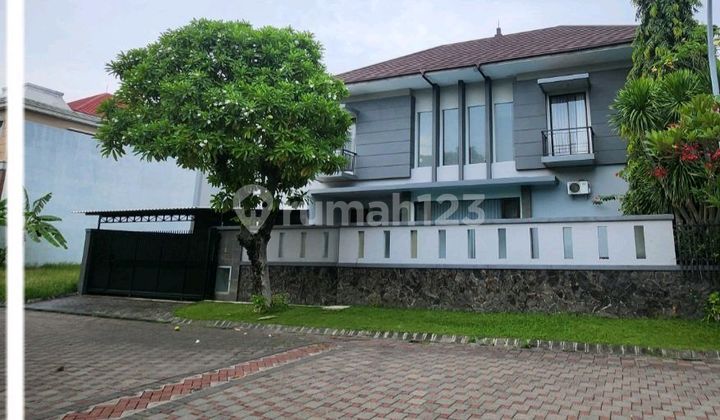 Dijual Rumah The Chofa Residence Sukomanunggal - Hunian Mewah Private Pool / Kolam Renang | Full Furnished Surabaya Barat Dekat Isen, Hokky Darmo Harapan, Pasar Modern Puncak Permai, Pakuwon Mall Dijual Rumah The Chofa Residence Sukomanunggal - Hunian Mewah Private Pool / Kolam Renang | Full Furnished Surabaya Barat Dekat Isen, Hokky Darmo Harapan, Pasar Modern Puncak Permai, Pakuwon Mall