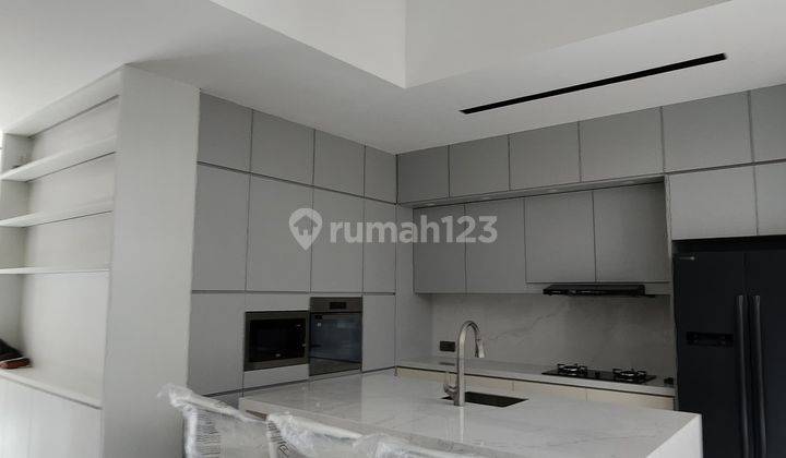 Rp. 7 M-an Rumah Baru Graha Family - Graha Famili Area Pakuwon Indah, Citraland, Dian Istana Residence , Royal Residence 1