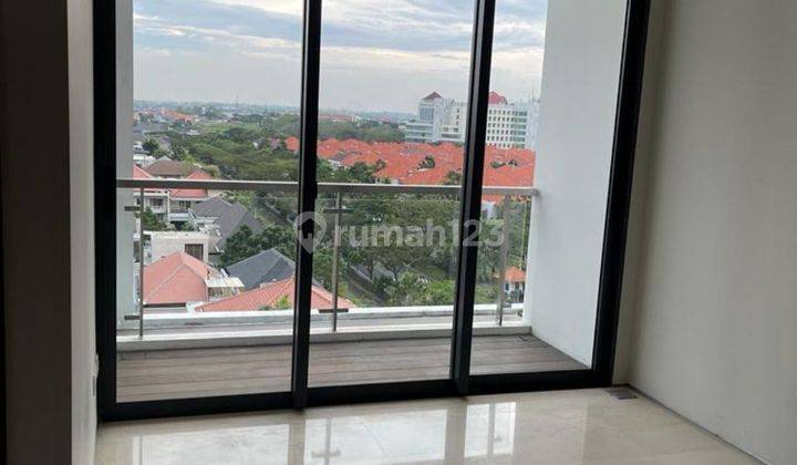 Dijual Apartemen The Rosebay 2 Kamar Tidur -  TOWER A - lantai 9 - Best VIew Kota - Dekat Pakuwon Mall, Sekolah PETRA  1