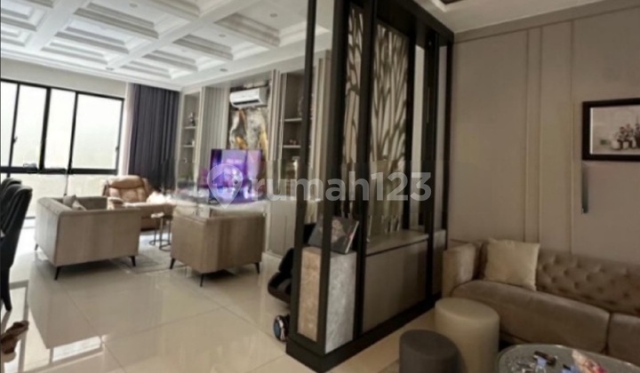 For Sale Pakuwon Indah The Mansion Fully Furnished by Interior Design Filia Near Graha Family, Pakuwon Mall, SMA Petra 1, Citraland, National Hospital 2
