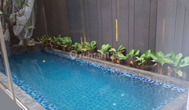 New Private Pool Rumah Graha Family Surabaya Full Furnish Desain Interior Dekat Pakuwon Indah, Citraland, Royal Residence, Dian Istana 1