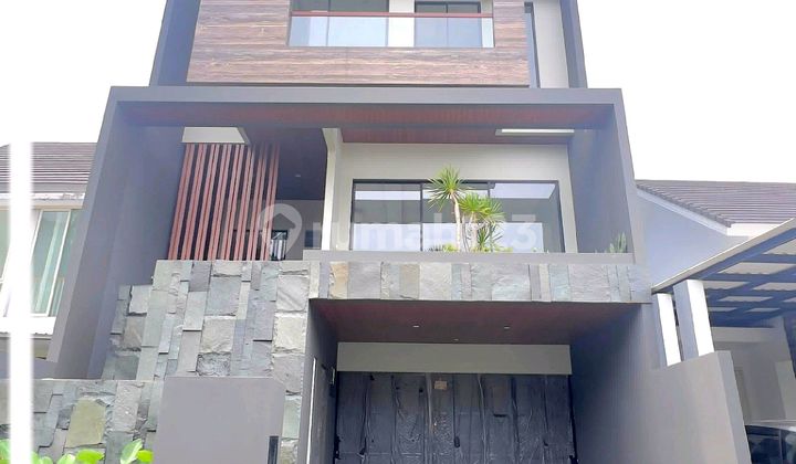 Dijual Rumah Baru Queenstown Citraland Surabaya Barat - New Modern Mewah 3 Lantai - Garasi Carport Masuk 6 Mobil Luas - Dekat Gwalk Citraland, Sekolah Ciputra, Pakuwon Mall