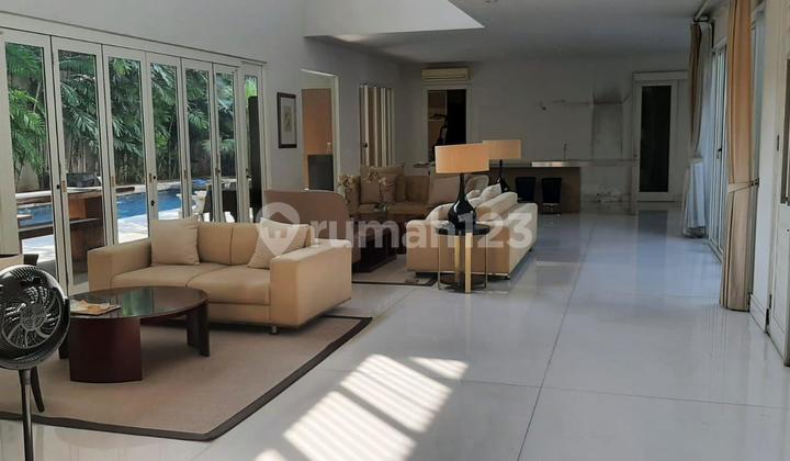 kolam renang dijual 1080 m2 rumah darmo