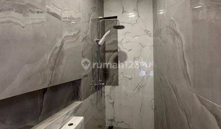 kamar mandi murah rp.2 milyar-an rumah dijual