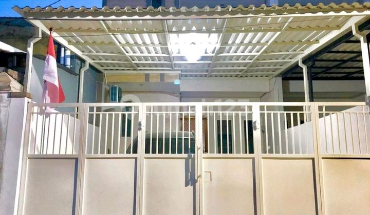 Dijual Rumah Lebak Arum Surabaya Timur - Semi Furnished Modern Dekat Raya Kenjeran , Pakuwon City Dijual Rumah Lebak Arum Surabaya Timur - Semi Furnished Modern Dekat Raya Kenjeran , Pakuwon City