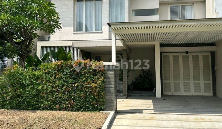 Dijual Rumah Raffles Garden Citraland Full Furnished Modern Mewah Surabaya Barat Lokasi Terdepan - Garasi Carport 3 Mobil Luas