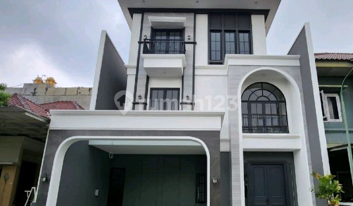 4 Milyar-an Dijual Rumah Villa Taman Telaga Citraland - New American Classic Desain Lokasi Terdepan Dekat G Walk , Sekolah Ciputra 4 Milyar-an Dijual Rumah Villa Taman Telaga Citraland - New American Classic Desain Lokasi Terdepan Dekat G Walk , Sekolah Ciputra