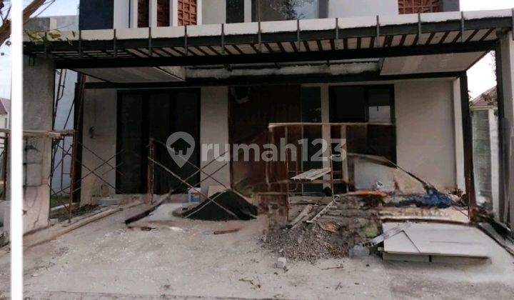 Affordable 3 Billion New Home Grand Pakuwon North Victoria Surabaya Bonus Private Pool / Modern New Swimming Pool Near Sampoerna Academy, Sgs, Food Junction, Tandes, Margomulyo, Toll Access Affordable 3 Billion New Home Grand Pakuwon North Victoria Surabaya Bonus Private Pool / Modern New Swimming Pool Near Sampoerna Academy, Sgs, Food Junction, Tandes, Margomulyo, Toll Access