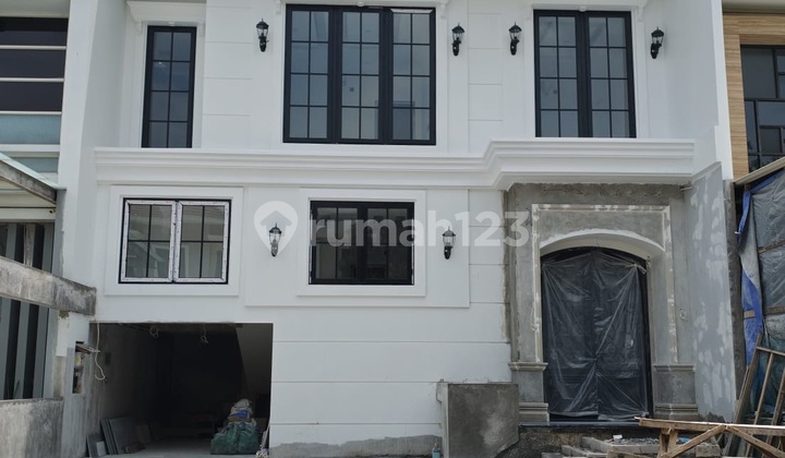 7 Milyar-An Rumah Baru Pakuwon Indah - New American Classic Attic Rooftop Desain Dekat Pakuwon Mall, Citraland, Graha Family