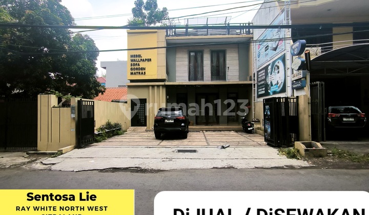 Murah Luas Dijual / Disewakan Ruko Raya Sukomanunggal Jaya - Parkiran Mobil Luas - Komersial Hadap Nol Jalan Raya - Dekat Ruko Satelit Town Square, Rs Mitra Keluarga