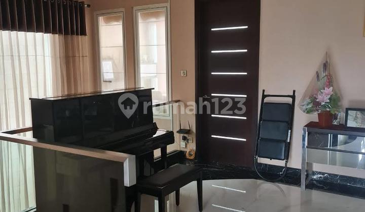 Disewakan Rumah Mewah Modern Minimalis - Graha Famili Surabaya Barat 2