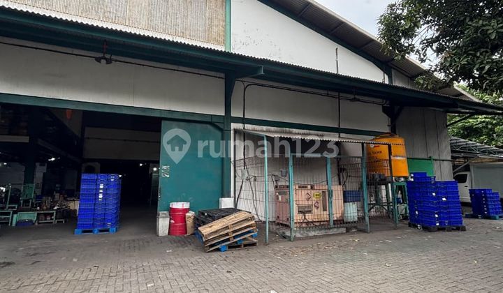 Factory for Sale in Gresik, Strategic Location Factory for Sale in Gresik, Strategic Location