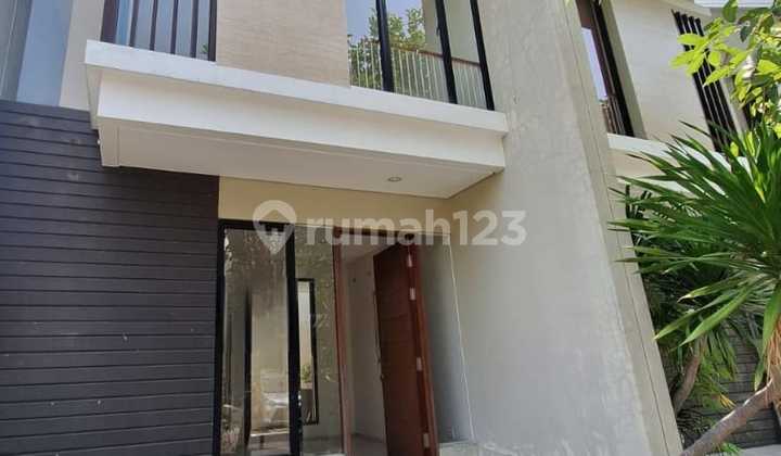 Dijual Rumah Modern Minimalis - North West Lake Citraland