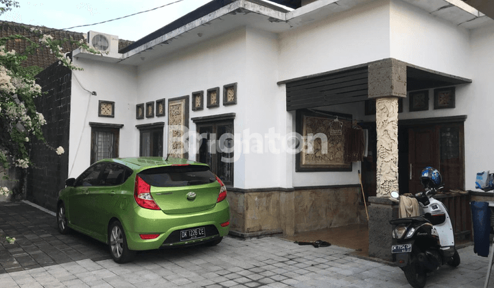 Rumah minimalis 4 bedroom semi furnished di dalung 1