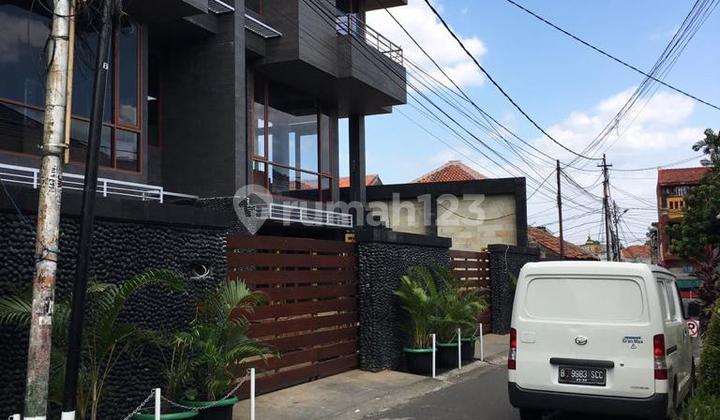 Rumah 3 Lantai Semi Furnished Pejaten Barat 2 Unit Terbatas 2