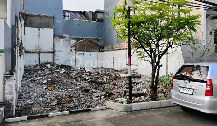 Rumah Tua Duren Sawit Baru 9X18m, SHM (Hitung Tanah Saja) 2