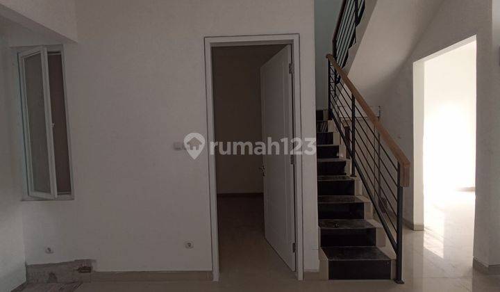 Jual Cepat Rumah Baru 2 Lantai di Jatiwaringin Bekasi 2